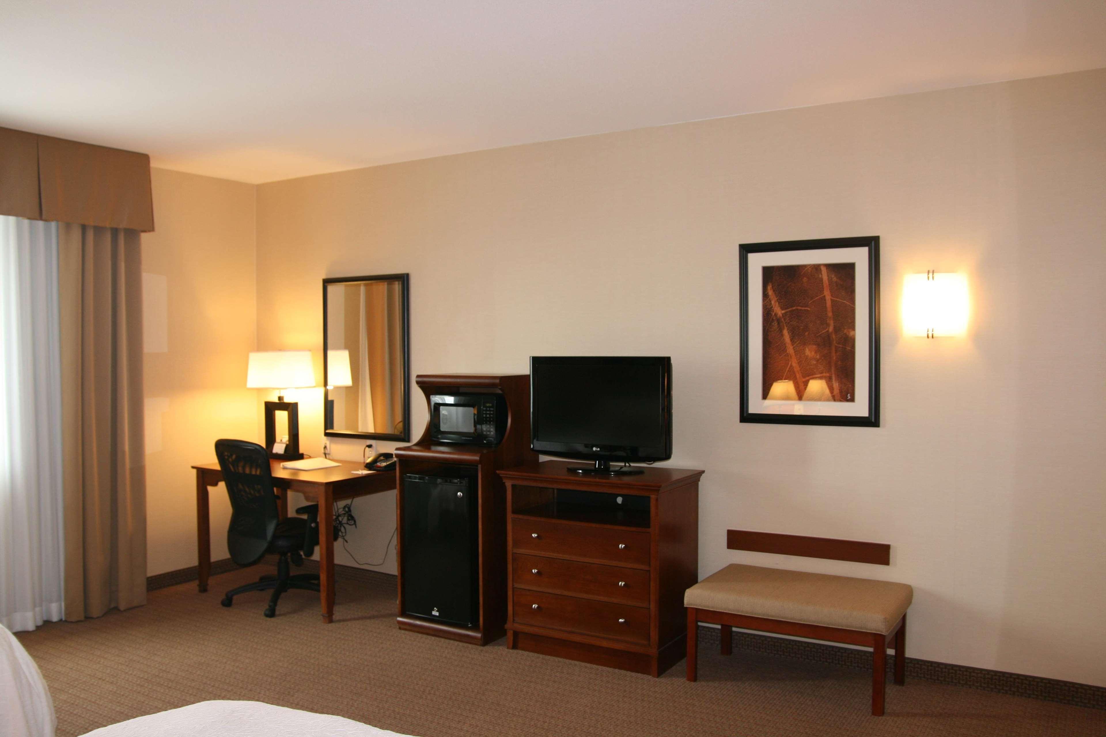 Hampton Inn & Suites Folsom Room photo